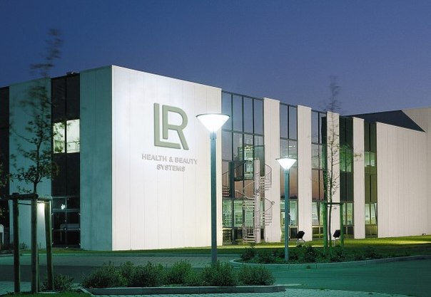 Компания LR Health & Beauty Systems была основана в 1985 году в городе Алене в Вестфалии.